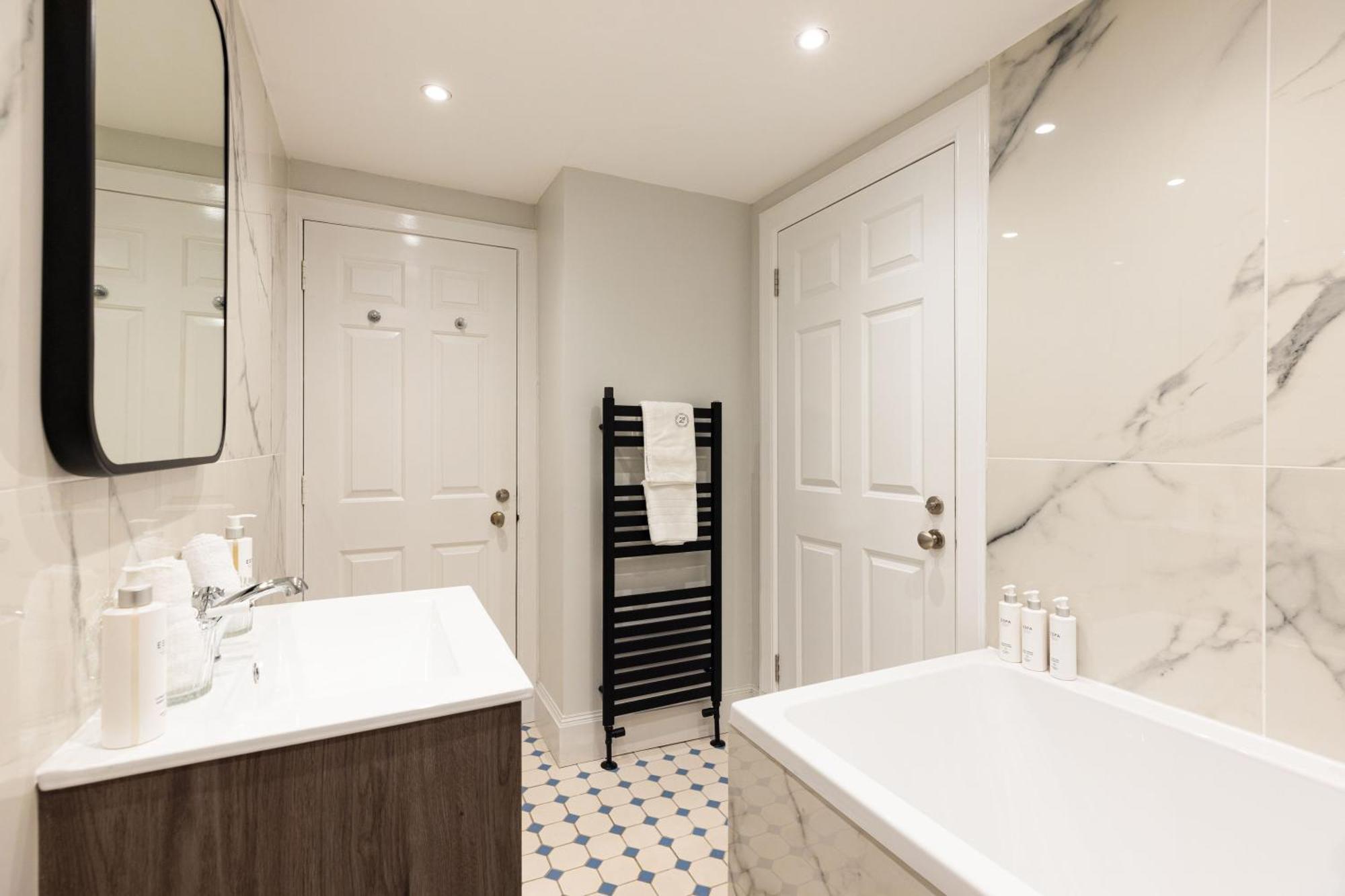 Righ Properties - Luxurious City Centre Three Bedroom Apartment Edinburgh Exterior photo